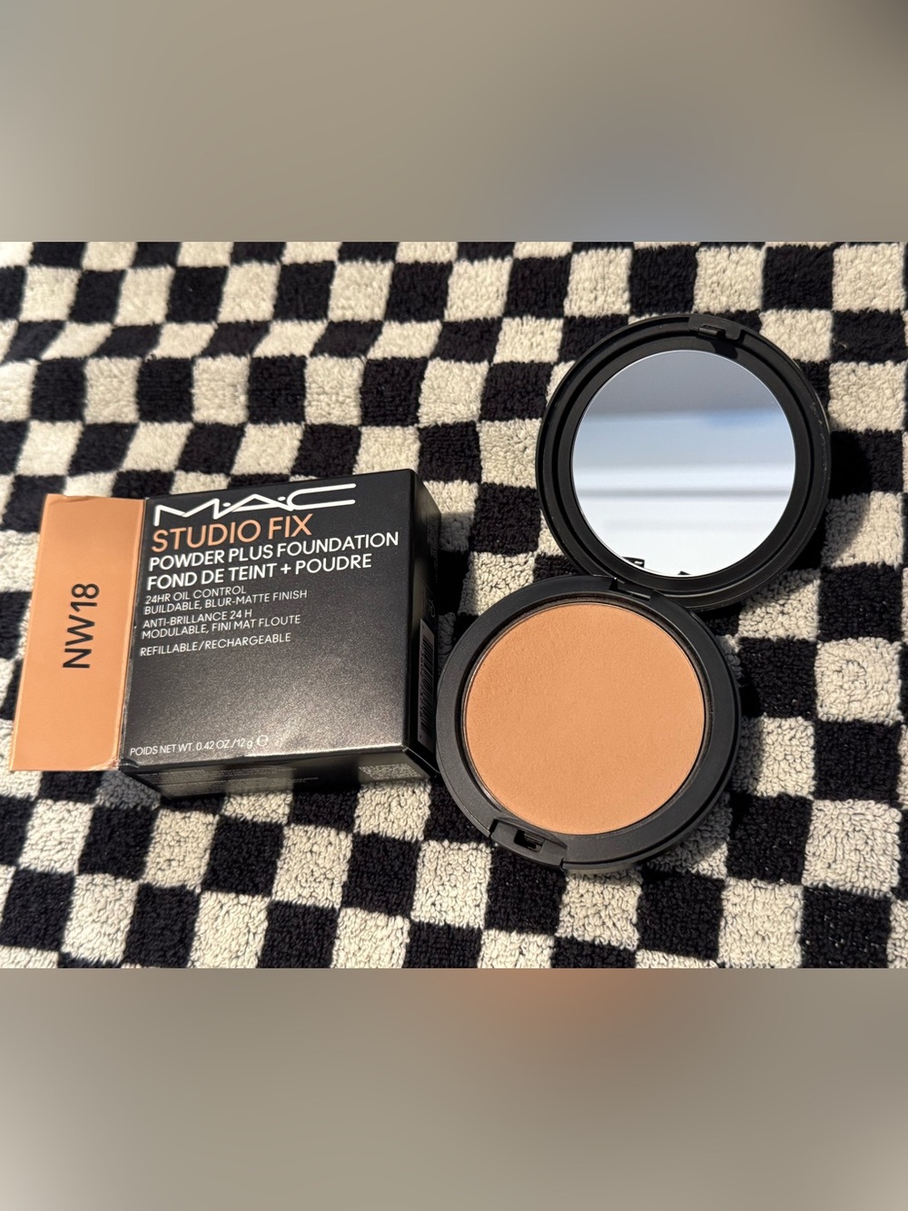 MAC Cosmetics Studio Fix Powder Plus Foundation - NW18